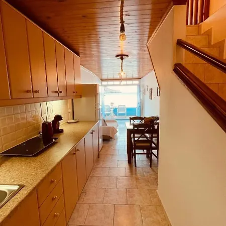 Erginas Boat House 아파트