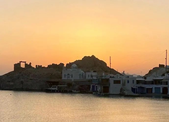 Erginas Boat House Apartment Plaka (Milos)