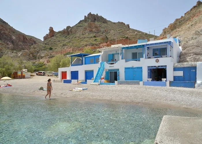 Erginas Boat House Apartment Plaka (Milos)